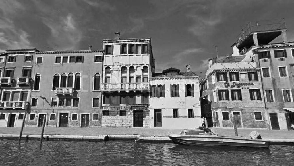 locale commerciale in vendita a Venezia in zona Sestiere Cannaregio