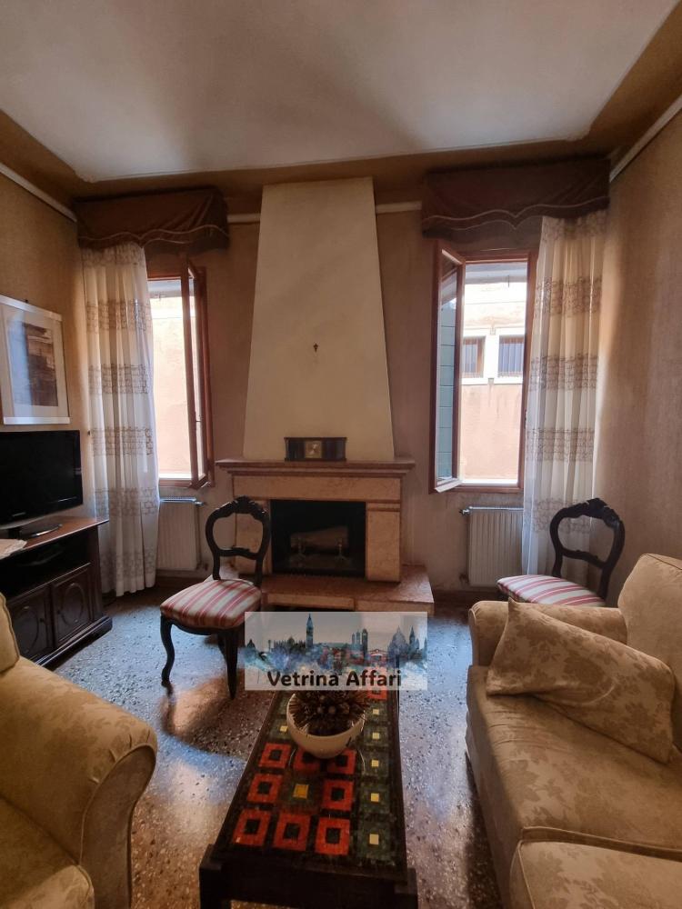 appartamento in vendita a Venezia in zona Sestiere Santa Croce