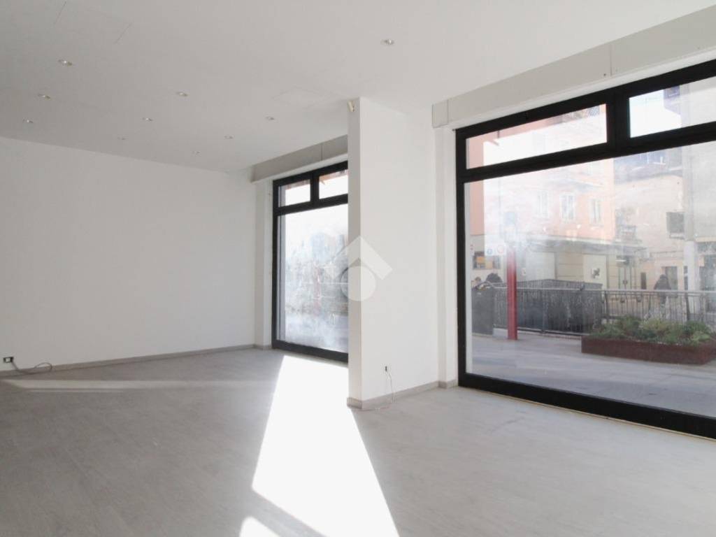 negozio in vendita a Venezia in zona Marghera