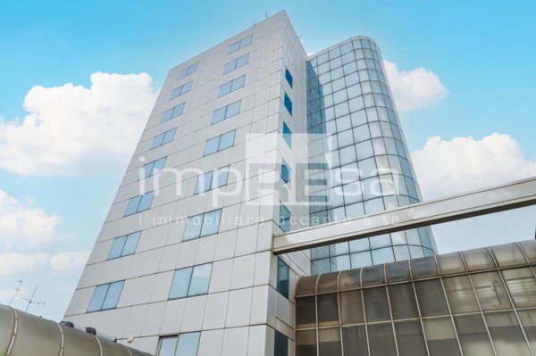 locale commerciale in vendita a Venezia in zona Mestre