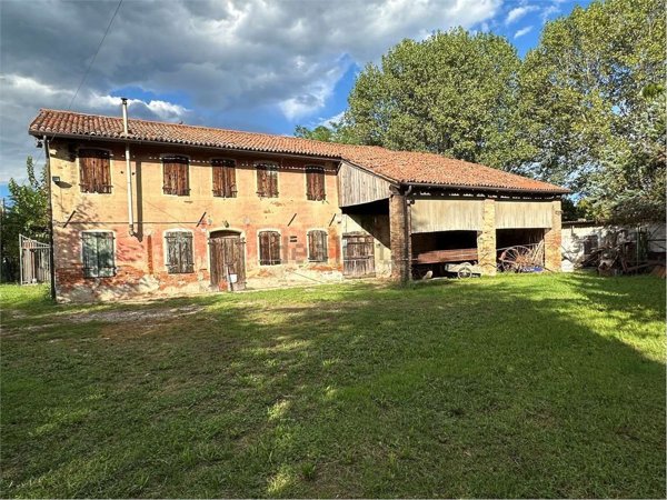 casale in vendita a Venezia in zona Favaro Veneto