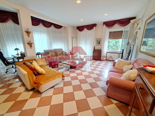 appartamento in vendita a Venezia in zona Lido di Venezia