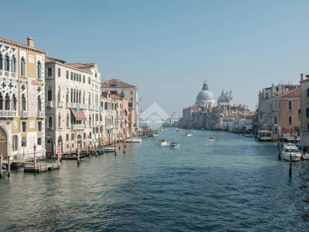 negozio in vendita a Venezia in zona Sestiere San Polo
