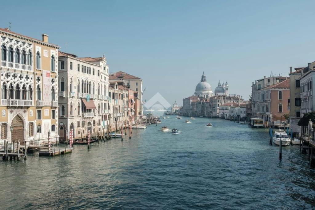 negozio in vendita a Venezia in zona Sestiere San Polo