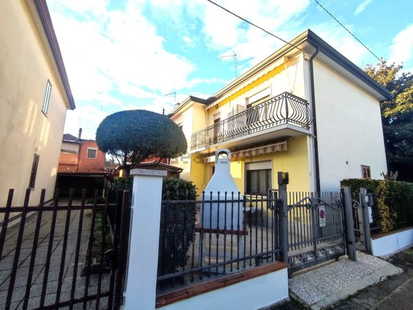 casa indipendente in vendita a Venezia in zona Marghera