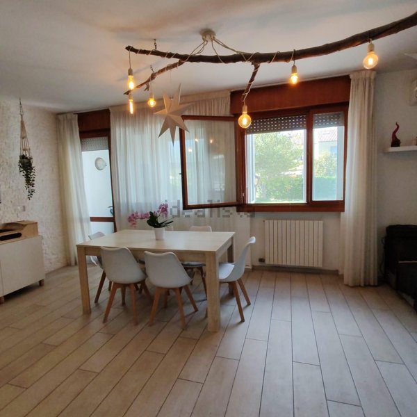 casa indipendente in vendita a Venezia in zona Lido di Venezia