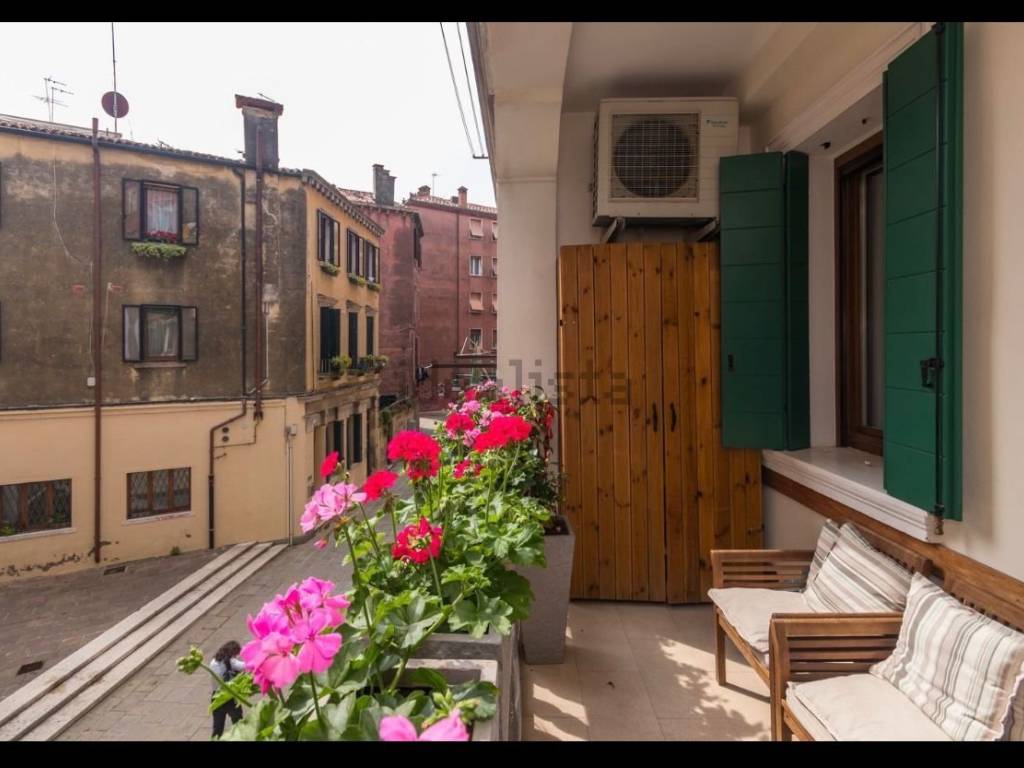 appartamento in vendita a Venezia in zona Sestiere Dorsoduro