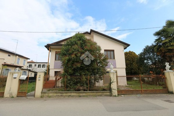 casa indipendente in vendita a Venezia in zona Zelarino