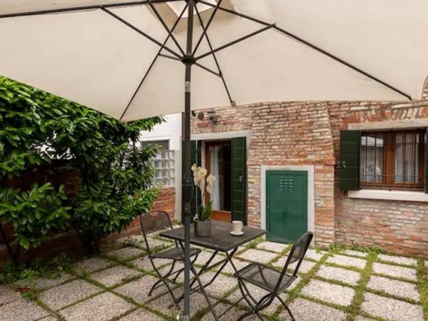 appartamento in vendita a Venezia in zona Sestiere Santa Croce