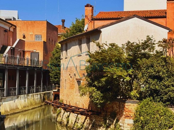 casa semindipendente in vendita a Venezia in zona Mestre