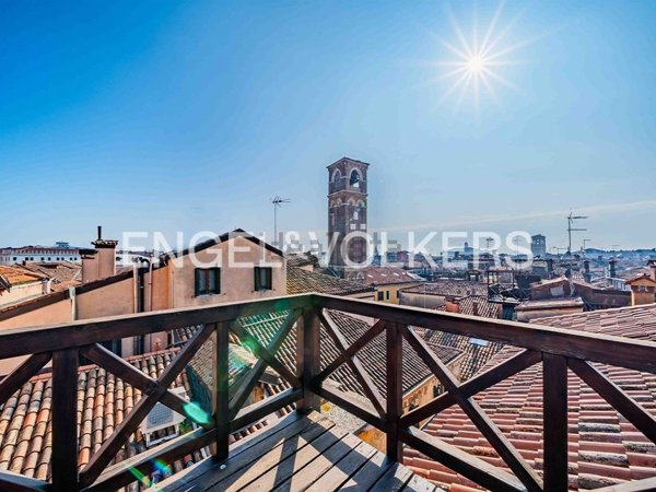 appartamento in vendita a Venezia in zona Sestiere San Polo