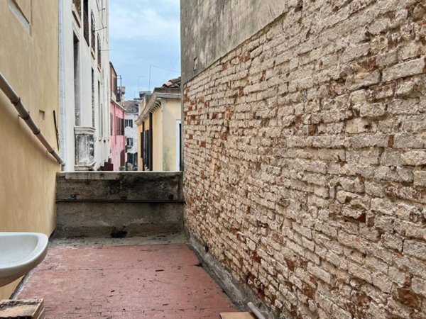 appartamento in vendita a Venezia in zona Sestiere Santa Croce