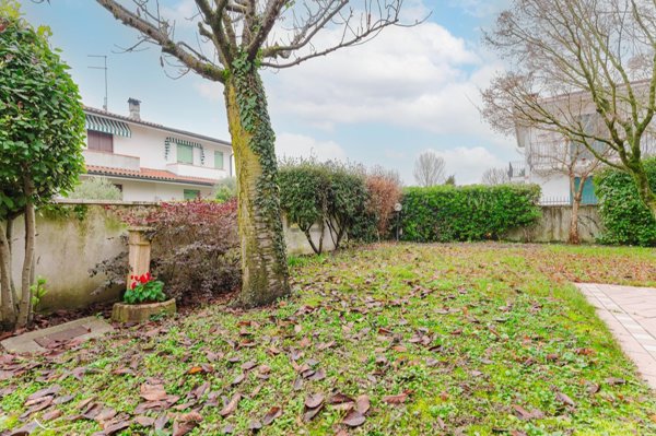 casa indipendente in vendita a Venezia in zona Favaro Veneto