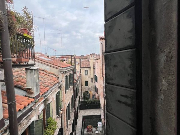 appartamento in vendita a Venezia in zona Sestiere Santa Croce