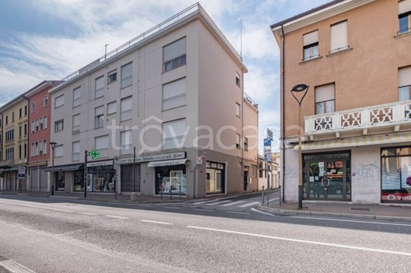 ufficio in vendita a Venezia in zona Mestre