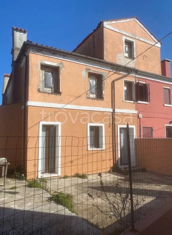 casa indipendente in vendita a Venezia in zona Pellestrina