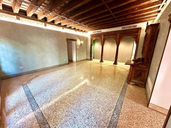 appartamento in vendita a Venezia in zona Sestiere San Polo