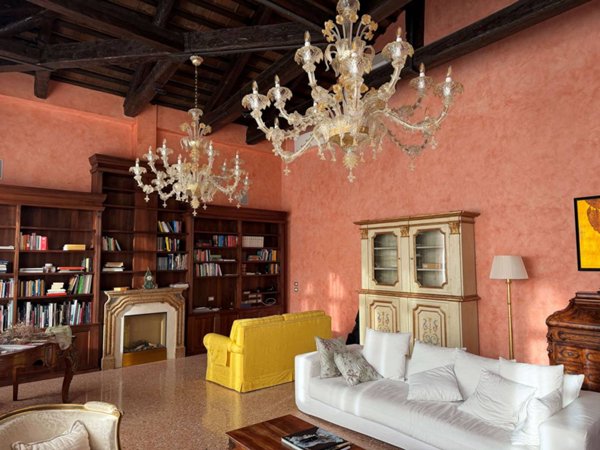 appartamento in vendita a Venezia in zona Sestiere Cannaregio