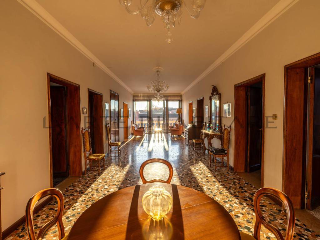 appartamento in vendita a Venezia in zona Murano