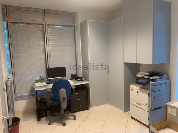 ufficio in vendita a Venezia in zona Mestre