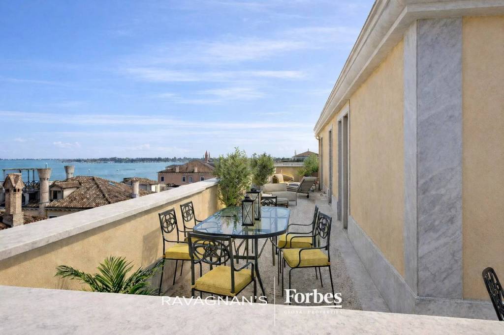 appartamento in vendita a Venezia in zona Lido di Venezia