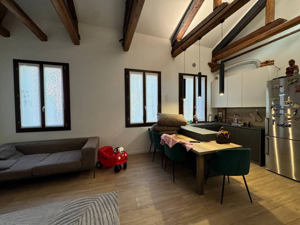appartamento in vendita a Venezia