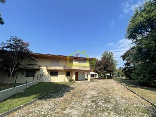 casa indipendente in vendita a Venezia in zona Chirignago