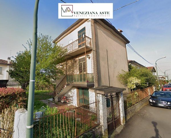 casa indipendente in vendita a Venezia in zona Chirignago