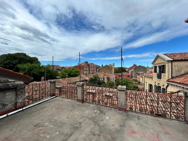 appartamento in vendita a Venezia in zona Sestiere Santa Croce