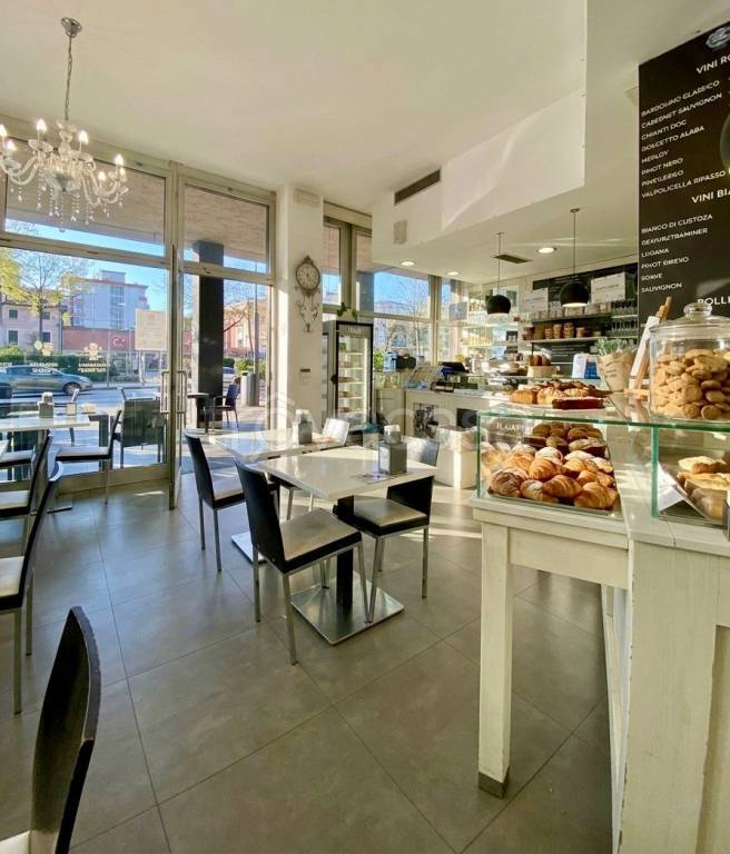 negozio in vendita a Venezia in zona Mestre