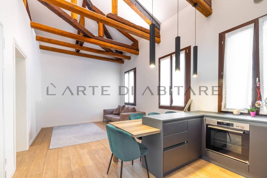 appartamento in vendita a Venezia in zona Sestiere San Polo