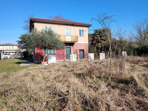 appartamento in vendita a Venezia in zona Zelarino