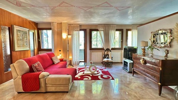 casa indipendente in vendita a Venezia in zona Lido di Venezia