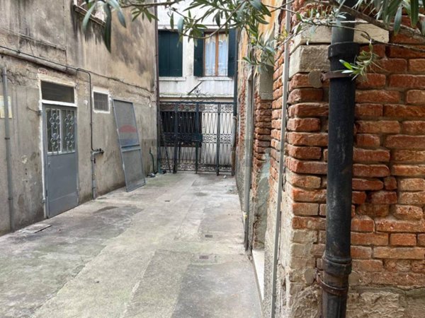 appartamento in vendita a Venezia in zona Sestiere San Polo