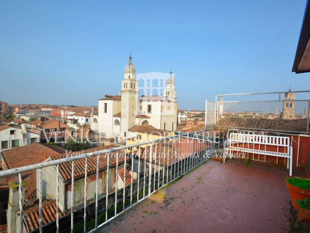 appartamento in vendita a Venezia in zona Sestiere Dorsoduro