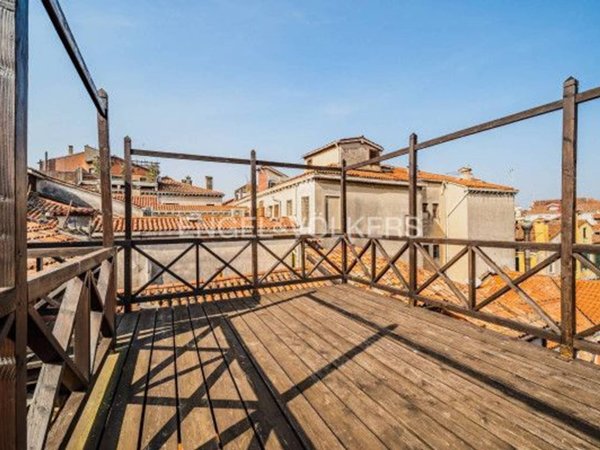 appartamento in vendita a Venezia in zona Sestiere Cannaregio
