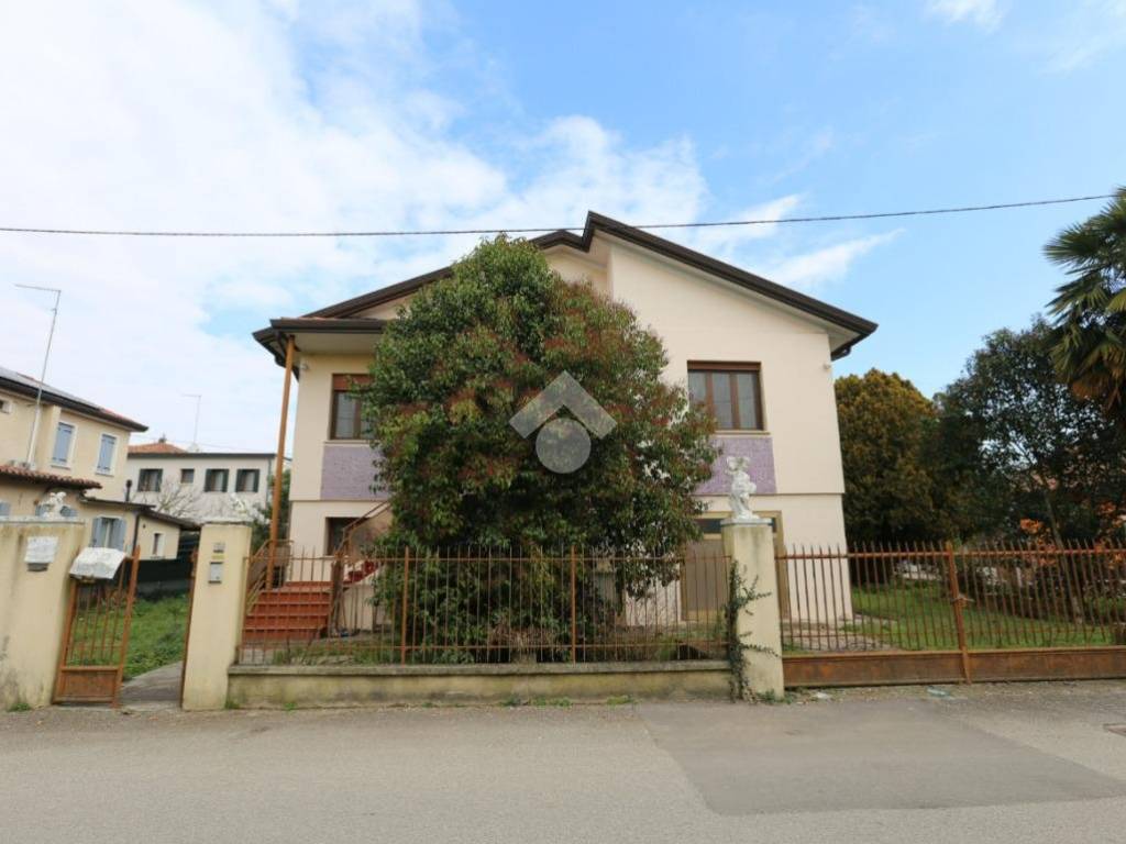 casa indipendente in vendita a Venezia in zona Zelarino