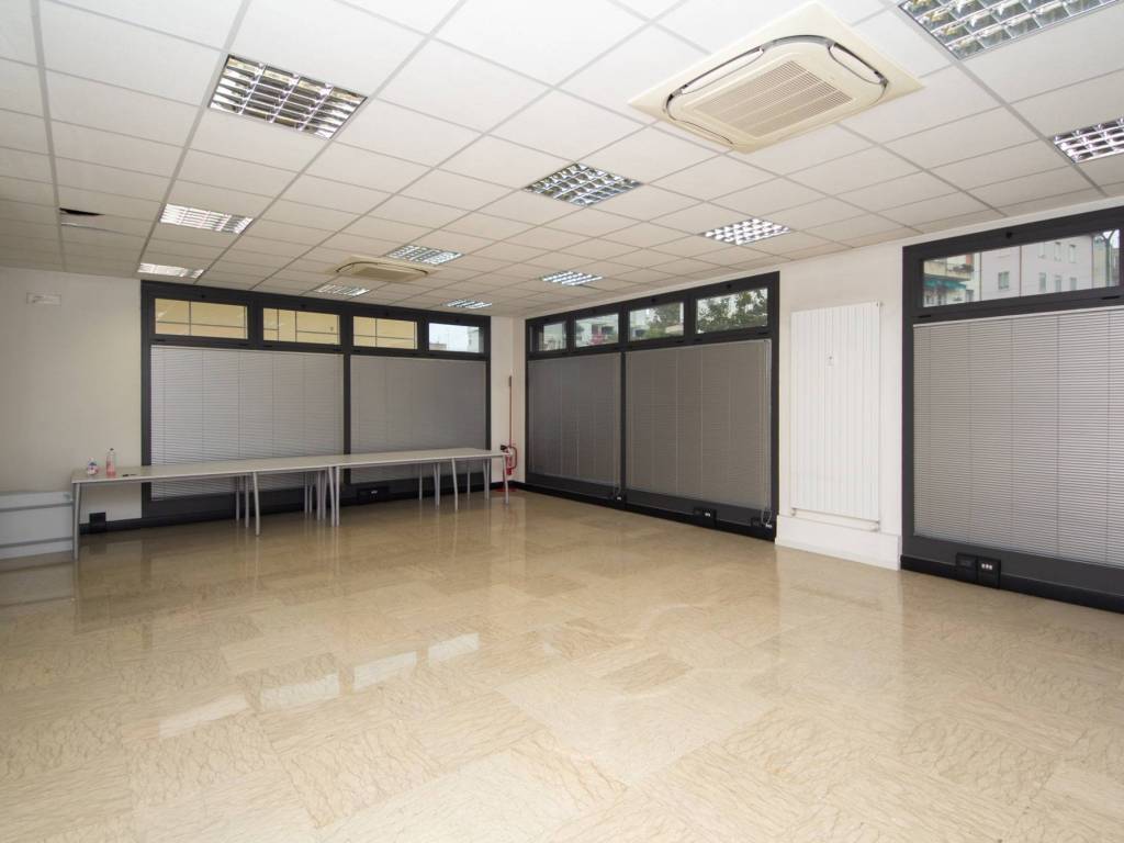 ufficio in vendita a Venezia in zona Mestre