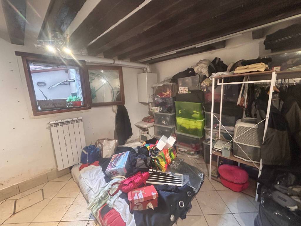 locale di sgombero in vendita a Venezia in zona Sestiere Castello