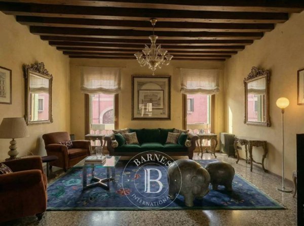 appartamento in vendita a Venezia in zona Sestiere Dorsoduro