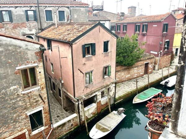 appartamento in vendita a Venezia in zona Sestiere Castello
