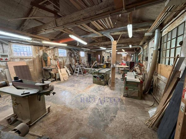 negozio in vendita a Venezia in zona Murano