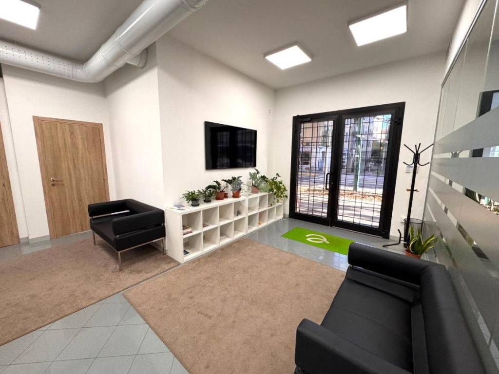 negozio in vendita a Venezia in zona Marghera