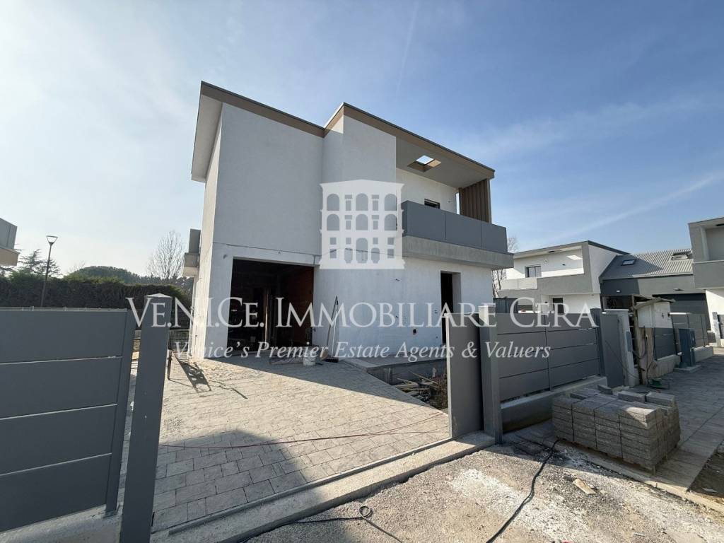 casa indipendente in vendita a Venezia in zona Campalto