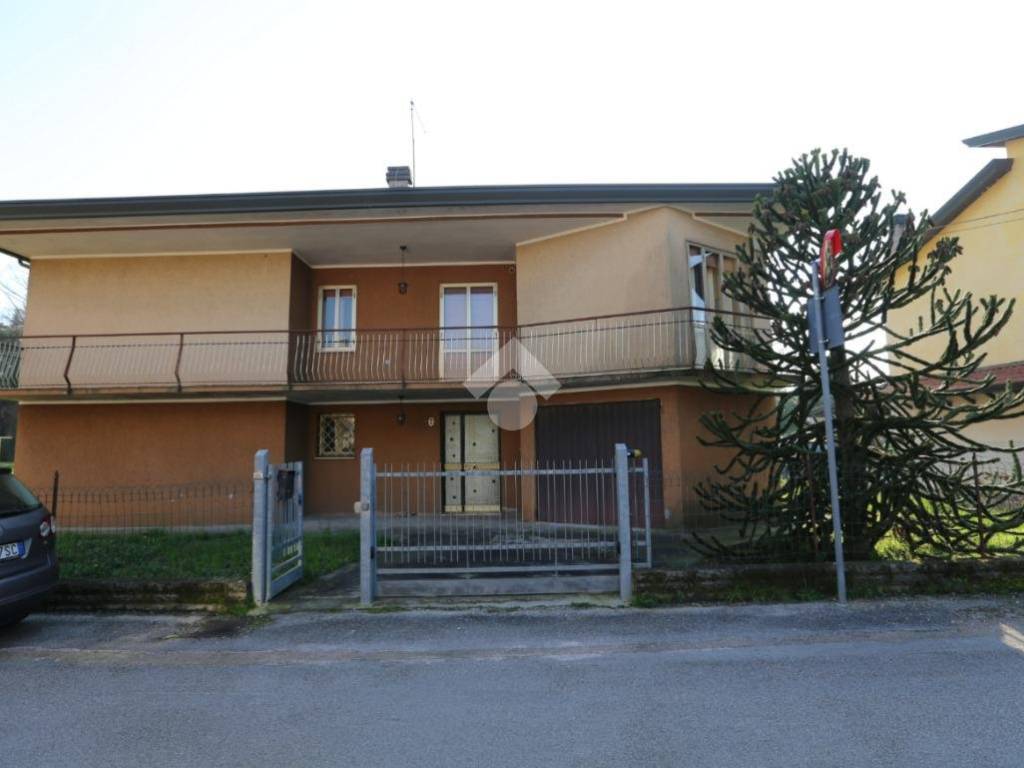 casa indipendente in vendita a Venezia in zona Zelarino
