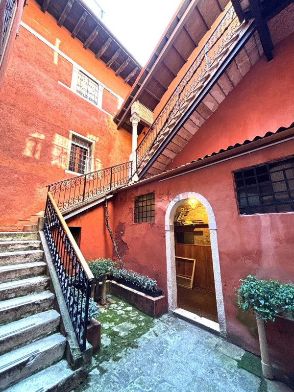 appartamento in vendita a Venezia in zona Sestiere Santa Croce