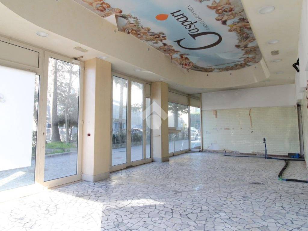negozio in vendita a Venezia in zona Marghera
