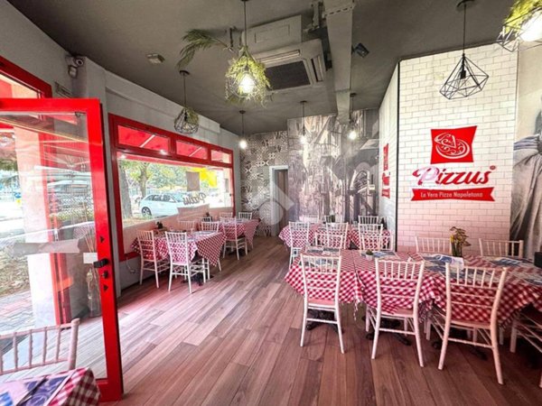 negozio in vendita a Venezia in zona Marghera