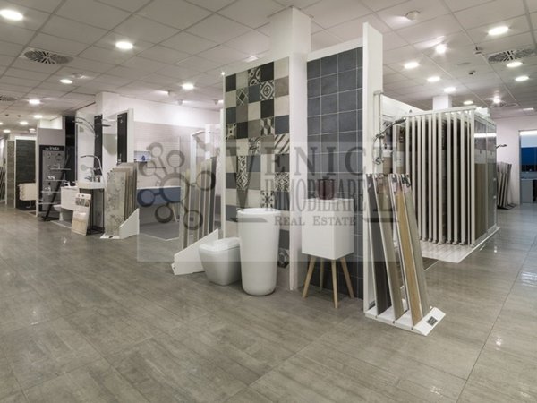 negozio in vendita a Venezia in zona Mestre