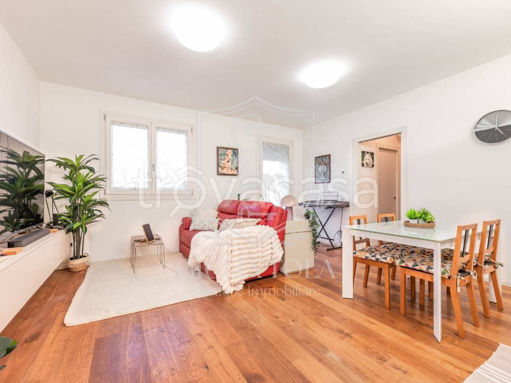 appartamento in vendita a Venezia in zona Trivignano